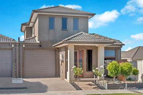 Property photo of 16 Ballybunion Avenue Craigieburn VIC 3064
