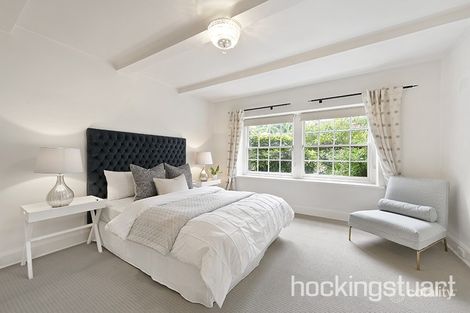 Property photo of 10/41 Tintern Avenue Toorak VIC 3142