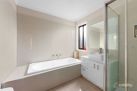 Property photo of 1/29 Jade Way Hillside VIC 3037