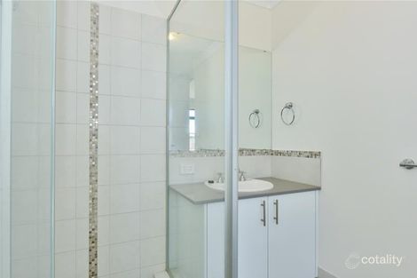 Property photo of 6 Mitre Bend Ellenbrook WA 6069