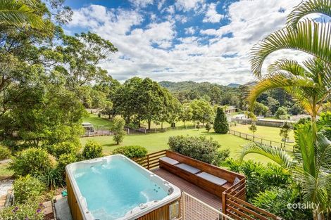 Property photo of 13 Guava Court Bonogin QLD 4213