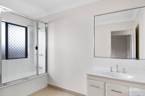 Property photo of 33 Barratonia Way Mount Low QLD 4818
