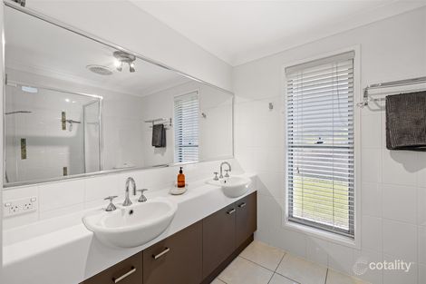 Property photo of 6 Potoroo Place Burnside QLD 4560
