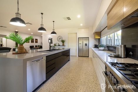 Property photo of 25 Orangedale Road Lesmurdie WA 6076