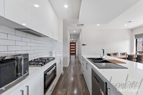 Property photo of 1 Avila Road Wollert VIC 3750