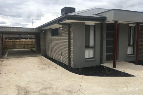 Property photo of 2/7 Bride Avenue Hampton Park VIC 3976
