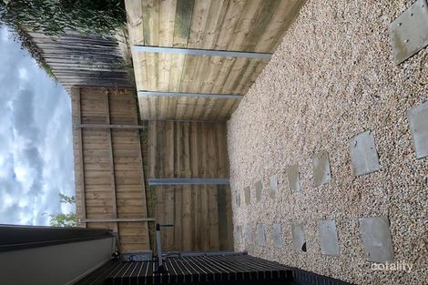 Property photo of 2/32 Blackburn Road Doncaster East VIC 3109