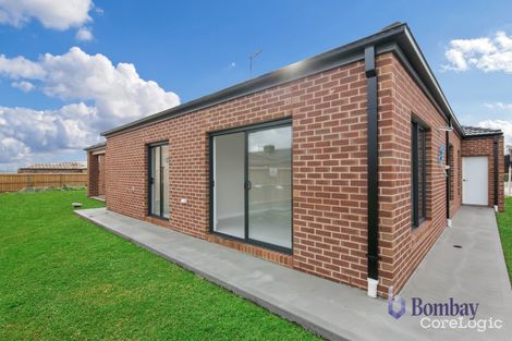 Property photo of 15 Limehouse Avenue Wollert VIC 3750