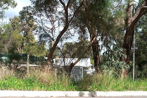 22 Urch Rd, Roleystone, WA 6111