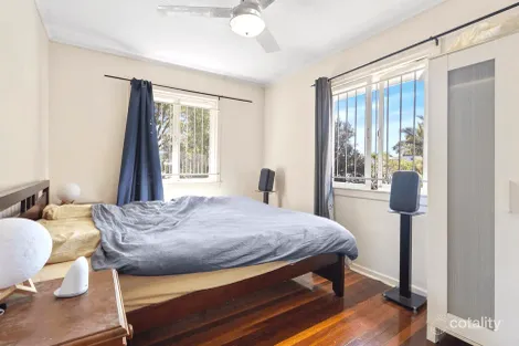 Property photo of 12 Biplex Street Mansfield QLD 4122