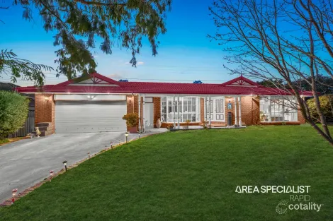 Property photo of 32 Glen Vista Drive Narre Warren North VIC 3804
