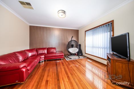 Property photo of 17 Kingsley Place Delahey VIC 3037