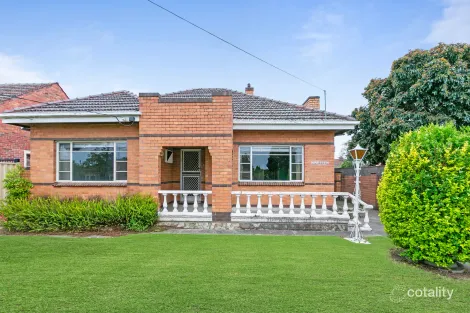 19 Royal Pde, Reservoir, VIC 3073