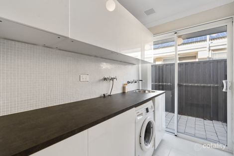 Property photo of 9 Regatta Boulevard Champion Lakes WA 6111