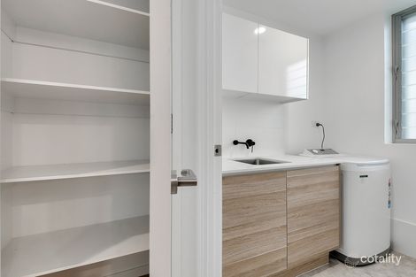 Property photo of 9/31 Lambert Road Indooroopilly QLD 4068