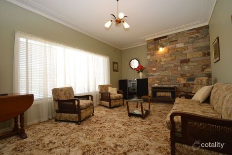 Property photo of 32 Kanana Crescent Wangaratta VIC 3677