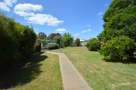 Property photo of 32 Kanana Crescent Wangaratta VIC 3677