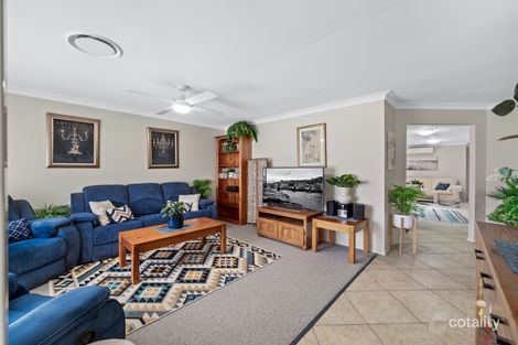 Property photo of 22 Pyramus Circuit Rosemeadow NSW 2560