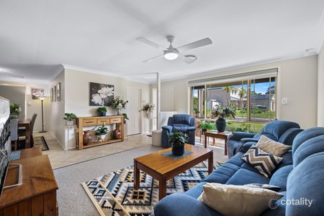 Property photo of 22 Pyramus Circuit Rosemeadow NSW 2560