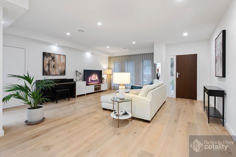 Property photo of 1/8 Nockolds Crescent Noble Park VIC 3174
