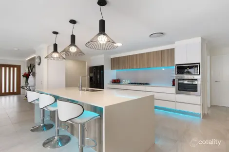 Property photo of 22 Lancashire Drive Mudgeeraba QLD 4213