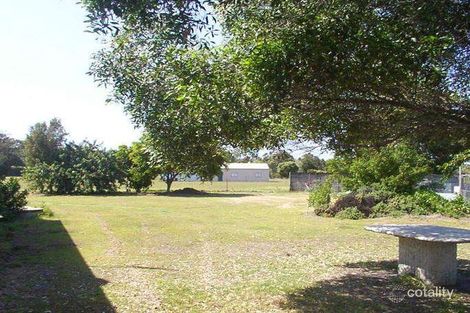 Property photo of 17 Carisson Drive Coonarr QLD 4670