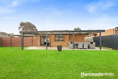 Property photo of 44 Smethurst Avenue Pakenham VIC 3810