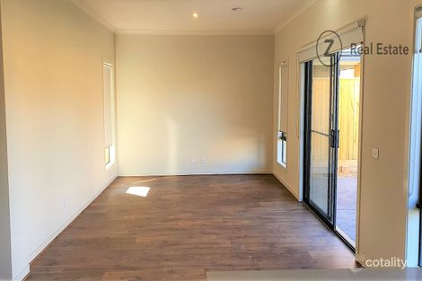 Property photo of 27 Jaylie Street Clyde North VIC 3978