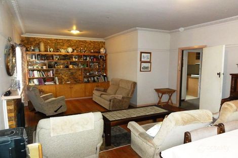 Property photo of 29 Wedge Street Kyneton VIC 3444