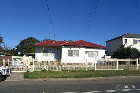 42 Ferngrove Rd, Canley Heights, NSW 2166