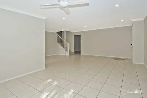 Property photo of 6 Nauru Place Pacific Pines QLD 4211