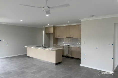 Property photo of 10 Barkeri Court Rural View QLD 4740