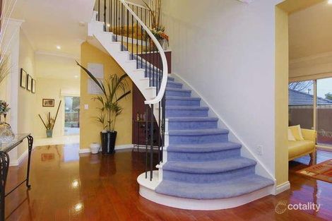 Property photo of 4 Hillcroft Avenue Hampton VIC 3188