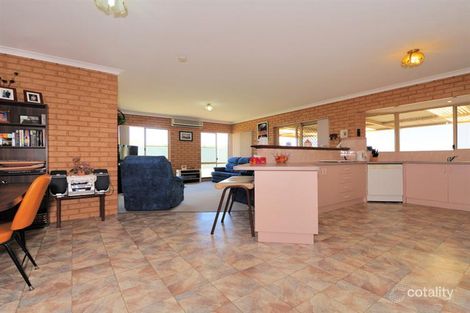 25 Massingham Pl, Dongara, WA 6525
