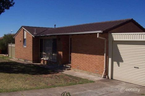 24 Kenneth Rd, Morphett Vale, SA 5162