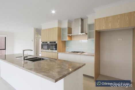 Property photo of 26 Pinebank Avenue Cranbourne East VIC 3977