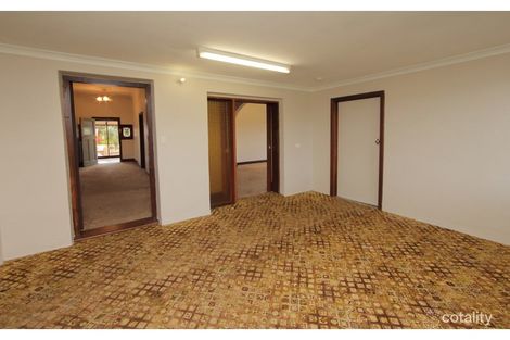 Property photo of 77 Henry Road York WA 6302