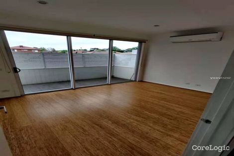 Property photo of 8/87 Middleborough Road Burwood VIC 3125