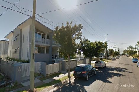 Property photo of 4/28 Second Avenue Sandgate QLD 4017