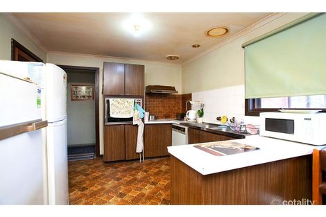 Property photo of 51 Stevenage Crescent Deer Park VIC 3023