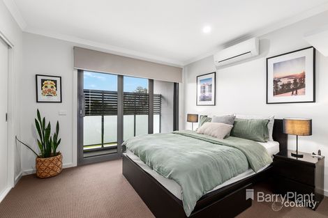 Property photo of 8/11 Riverside Drive South Morang VIC 3752