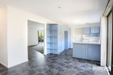 Property photo of 52 Willora Crescent Cranbourne West VIC 3977