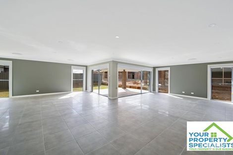 Property photo of 5B Ewing Loop Oran Park NSW 2570