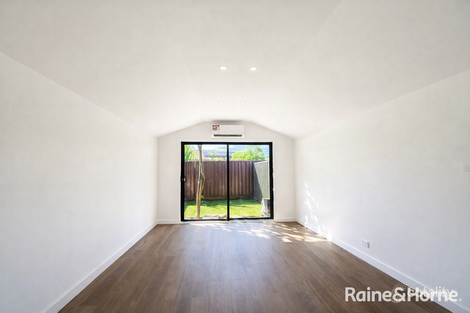 6 Argyle Pl, Macquarie Fields, NSW 2564