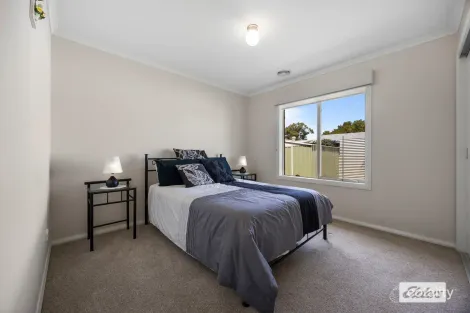 Property photo of 2 Flattely Street Ararat VIC 3377