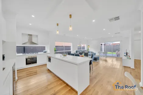 Property photo of 12 Firelight Drive Tarneit VIC 3029