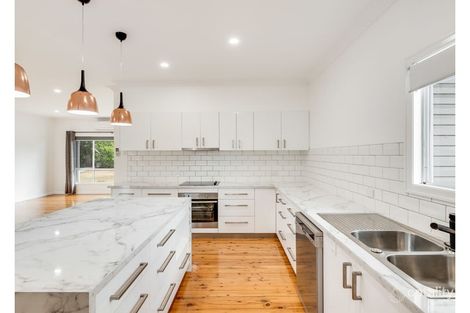 Property photo of 128 Ramsay Street Centenary Heights QLD 4350