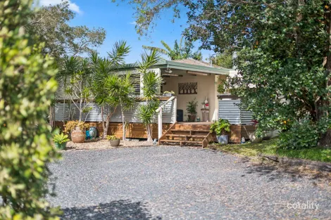 3 Schnapper Cl, Emerald Beach, NSW 2456