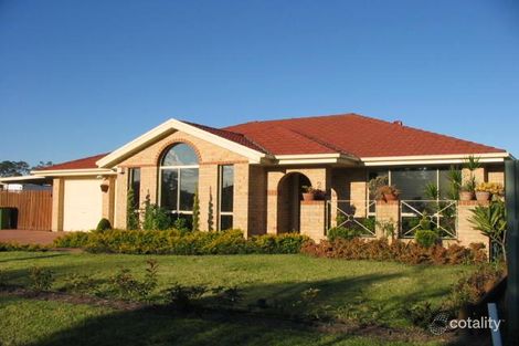 2 Avondale Dr, Kanwal, NSW 2259