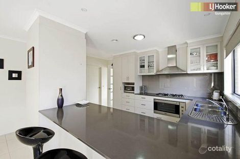 Property photo of 22 Helen Leonard Crescent Forde ACT 2914